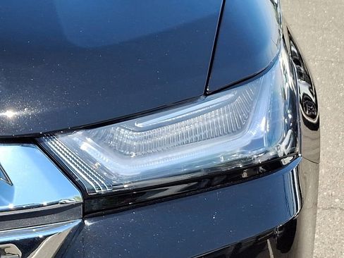 Used 2023 Chevrolet Traverse LT w/ LPO, Floor Liner Package AWD/4WD image 9