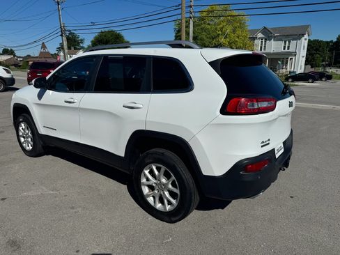 Used 2015 Jeep Cherokee Latitude w/ Trailer Tow Group AWD/4WD image 9
