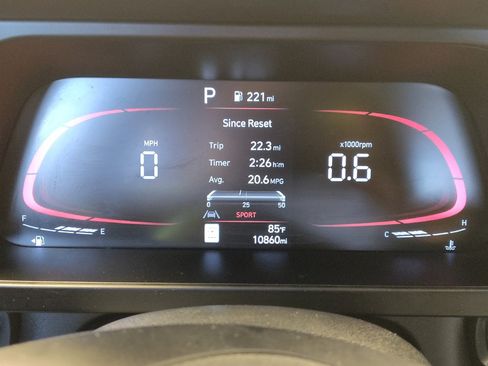 Used 2025 Hyundai Elantra Sport FWD image 23
