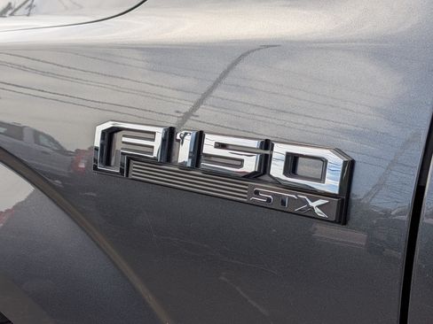Used 2018 Ford F150 XL w/ Equipment Group 101A Mid AWD/4WD image 12