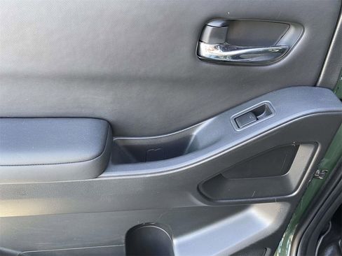 Used 2023 Nissan Frontier SV w/ Technology Package image 14