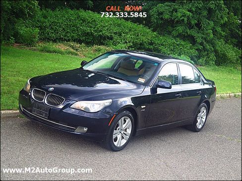 Used 2009 BMW 528i xDrive Sedan image 16
