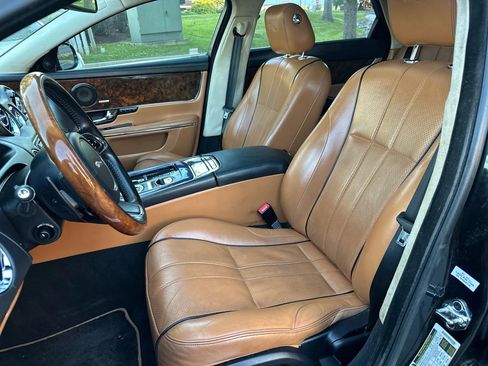 Used 2011 Jaguar XJ L Supercharged image 76