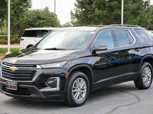 Used 2023 Chevrolet Traverse LT FWD image 26
