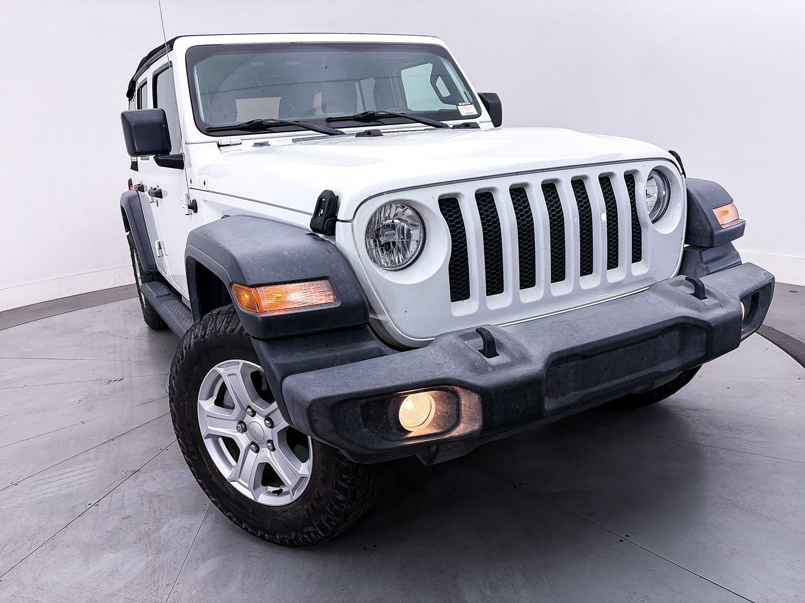Used 2018 Jeep Wrangler Unlimited Sport S AWD/4WD image 7