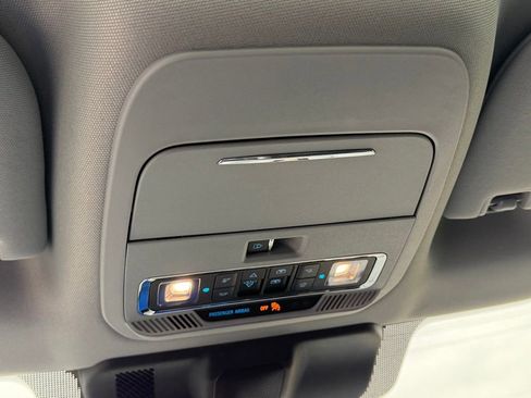 Used 2023 Ford F150 Lariat w/ Trailer Tow Package image 29