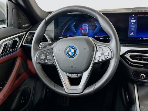 Used 2023 BMW i4 eDrive40 image 18