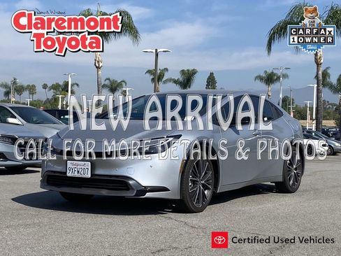 Certified 2026 Toyota Prius XLE image 1