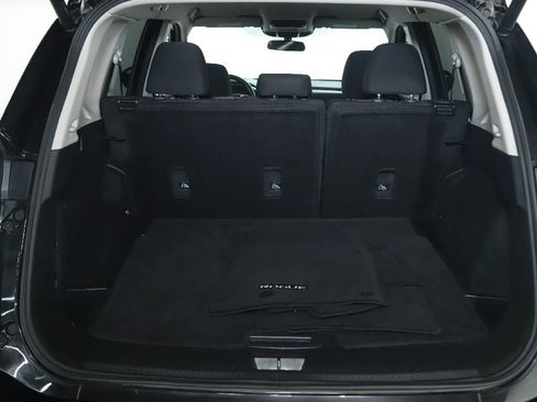 Used 2025 Nissan Rogue SV FWD image 30