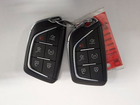 Certified 2024 Cadillac Escalade ESV Sport Platinum w/ LPO, ONYX Package image 42