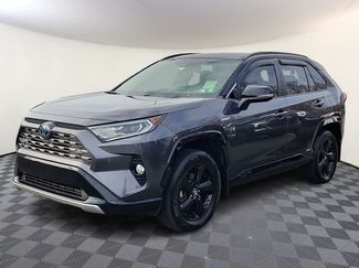 Used 2019 Toyota RAV4 XSE video 3