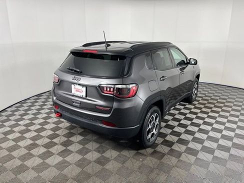 Used 2022 Jeep Compass Trailhawk image 7