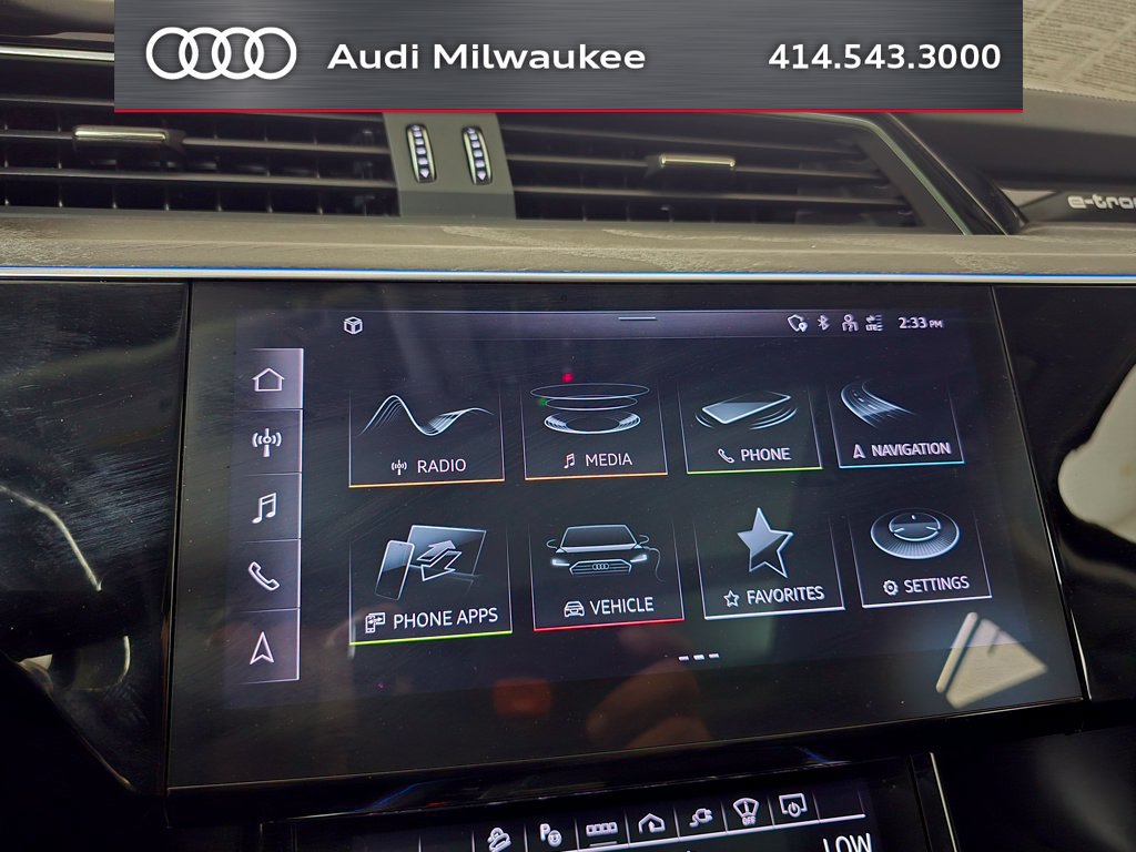 Used 2024 Audi Q8 e-tron Prestige w/ Prestige Package AWD/4WD image 25