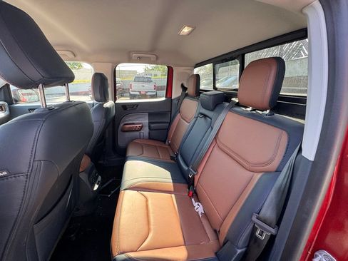 Used 2024 Ford Maverick Lariat FWD image 9
