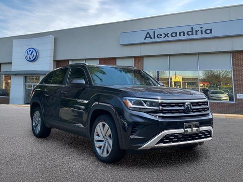 Certified 2023 Volkswagen Atlas Cross Sport SE w/ Panoramic Sunroof Package AWD/4WD image 1