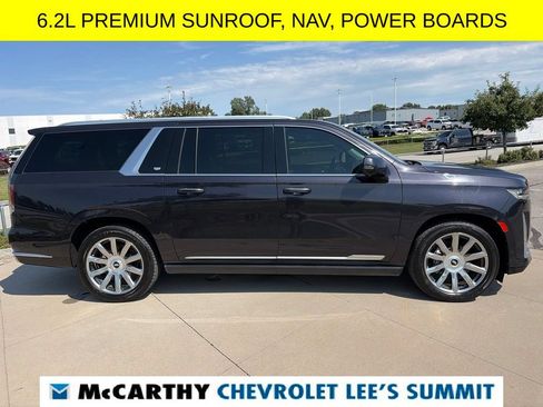 Used 2022 Cadillac Escalade ESV Premium Luxury Platinum AWD/4WD image 18