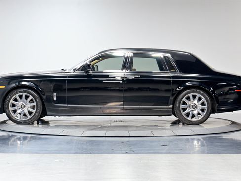Used 2013 Rolls-Royce Phantom Sedan RWD image 57
