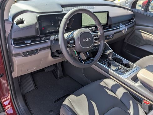 New 2026 Kia Carnival EX image 16