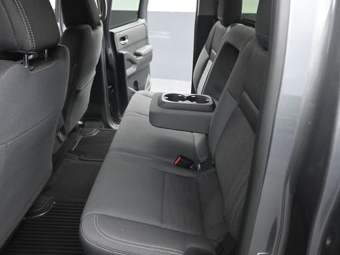 Used 2024 Nissan Frontier SV w/ SV Convenience Package image 16