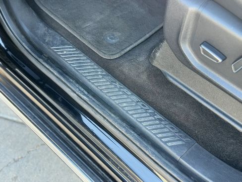 Used 2018 Ford Expedition Limited RWD image 13