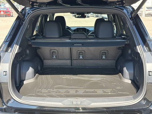 Used 2026 Subaru Forester Limited AWD/4WD image 12