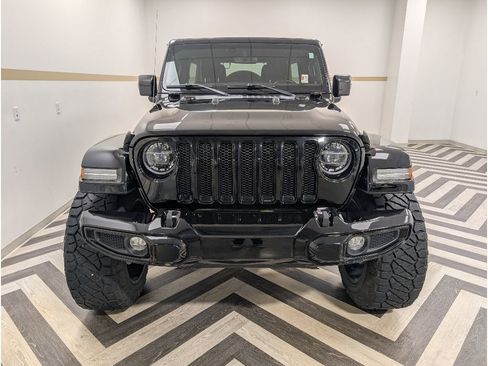 Used 2022 Jeep Wrangler Unlimited Sahara AWD/4WD image 26