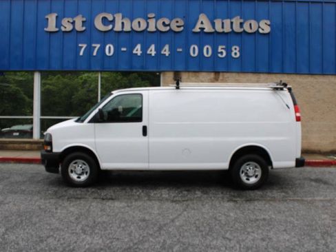 Used 2020 Chevrolet Express 2500 w/ Communications Package RWD image 7
