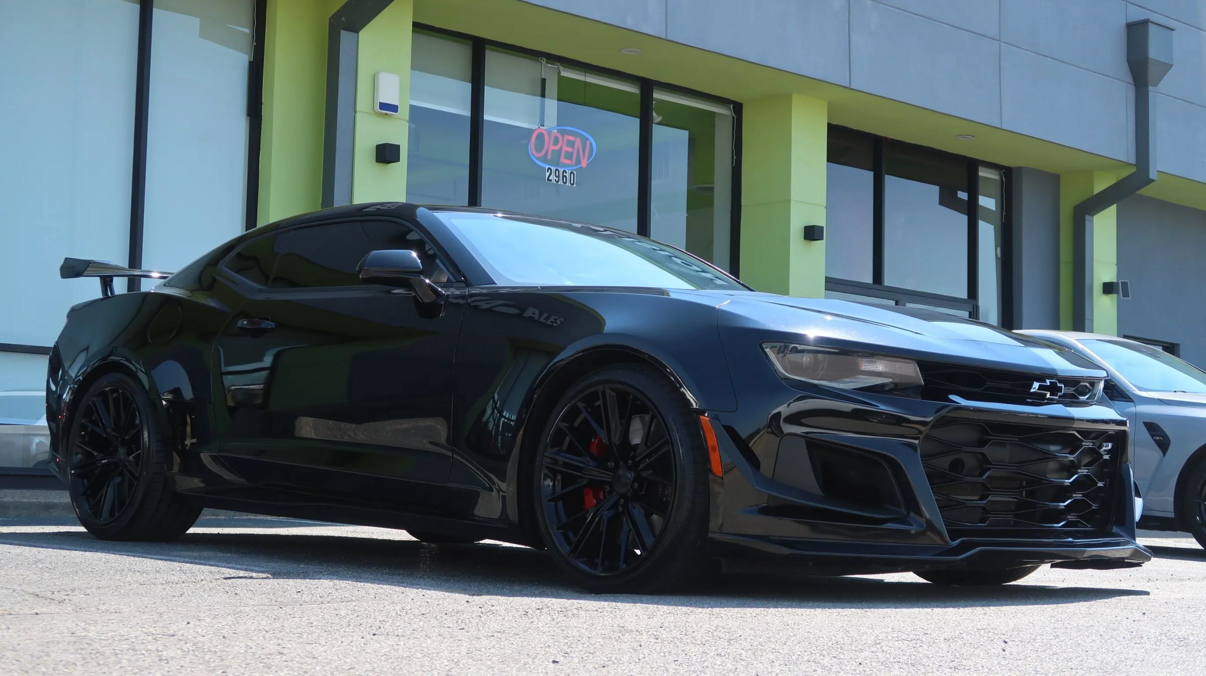 Used 2018 Chevrolet Camaro ZL1 RWD image 15