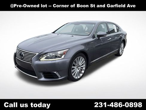 Used 2014 Lexus LS 460 L image 1