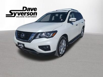 Used 2018 Nissan Pathfinder SL w/ SL Premium Package