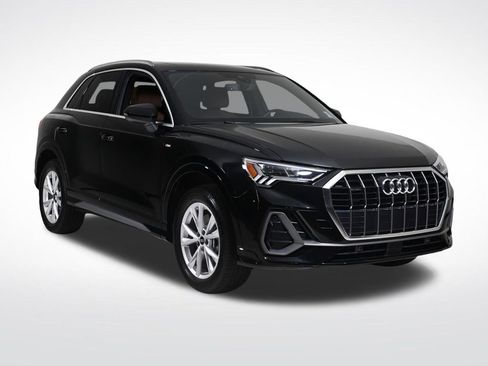Used 2025 Audi Q3 2.0T Premium w/ Convenience Package AWD/4WD image 7