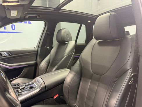 Used 2022 BMW X5 xDrive40i w/ M Sport Package AWD/4WD image 10