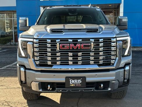 New 2026 GMC Sierra 2500 Denali w/ Denali Reserve Package image 2