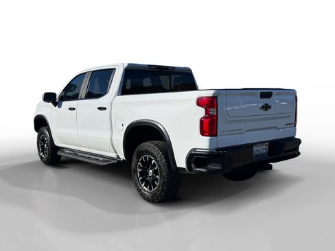 Used 2024 Chevrolet Silverado 1500 ZR2 w/ Technology Package image 3