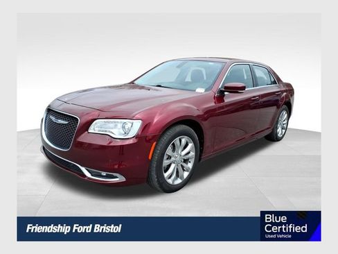 Used 2021 Chrysler 300 Touring L AWD/4WD image 1