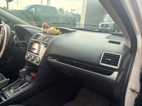Used 2017 Subaru Crosstrek 2.0i Limited AWD/4WD image 10