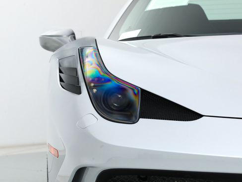 Certified 2015 Ferrari 458 Speciale A image 17