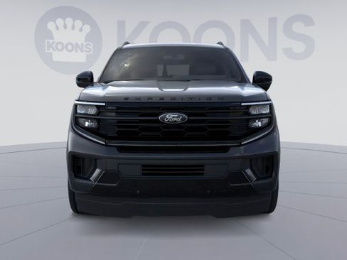 New 2026 Ford Expedition Max Platinum image 8