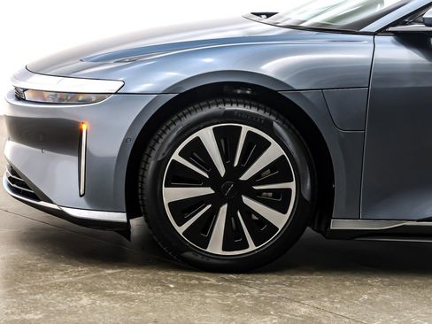 Used 2024 Lucid Air Touring image 10