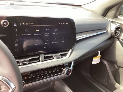 New 2026 Chevrolet Equinox LT image 13