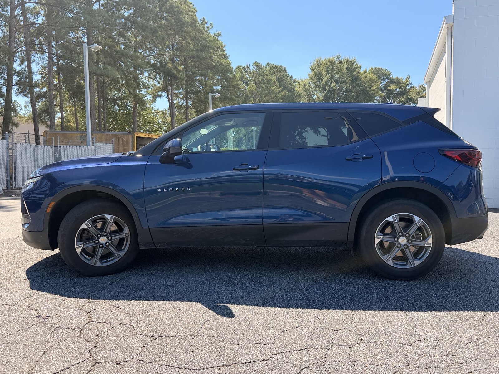 Used 2023 Chevrolet Blazer LT FWD image 9