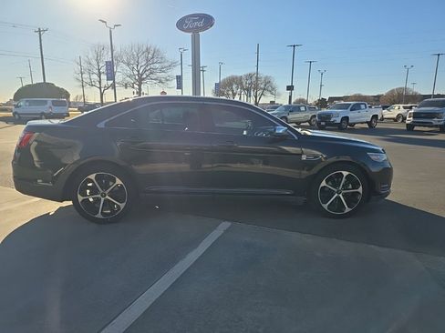 Used 2015 Ford Taurus Limited image 6