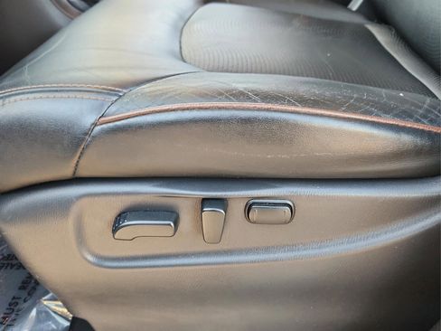 Used 2018 Nissan Armada SL image 15