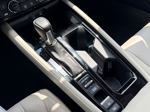Certified 2024 Honda Accord Touring image 34