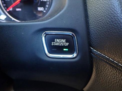 Used 2023 GMC Acadia SLT image 23