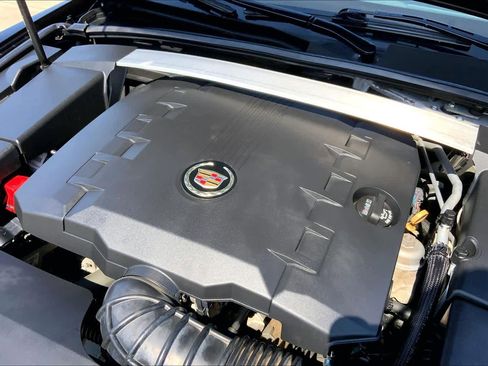 Used 2009 Cadillac CTS 3.6 RWD image 30
