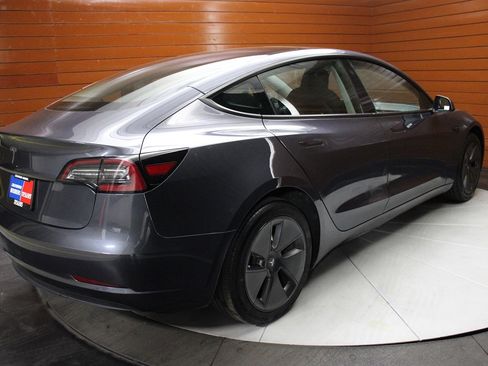Used 2023 Tesla Model 3 Standard Range image 23