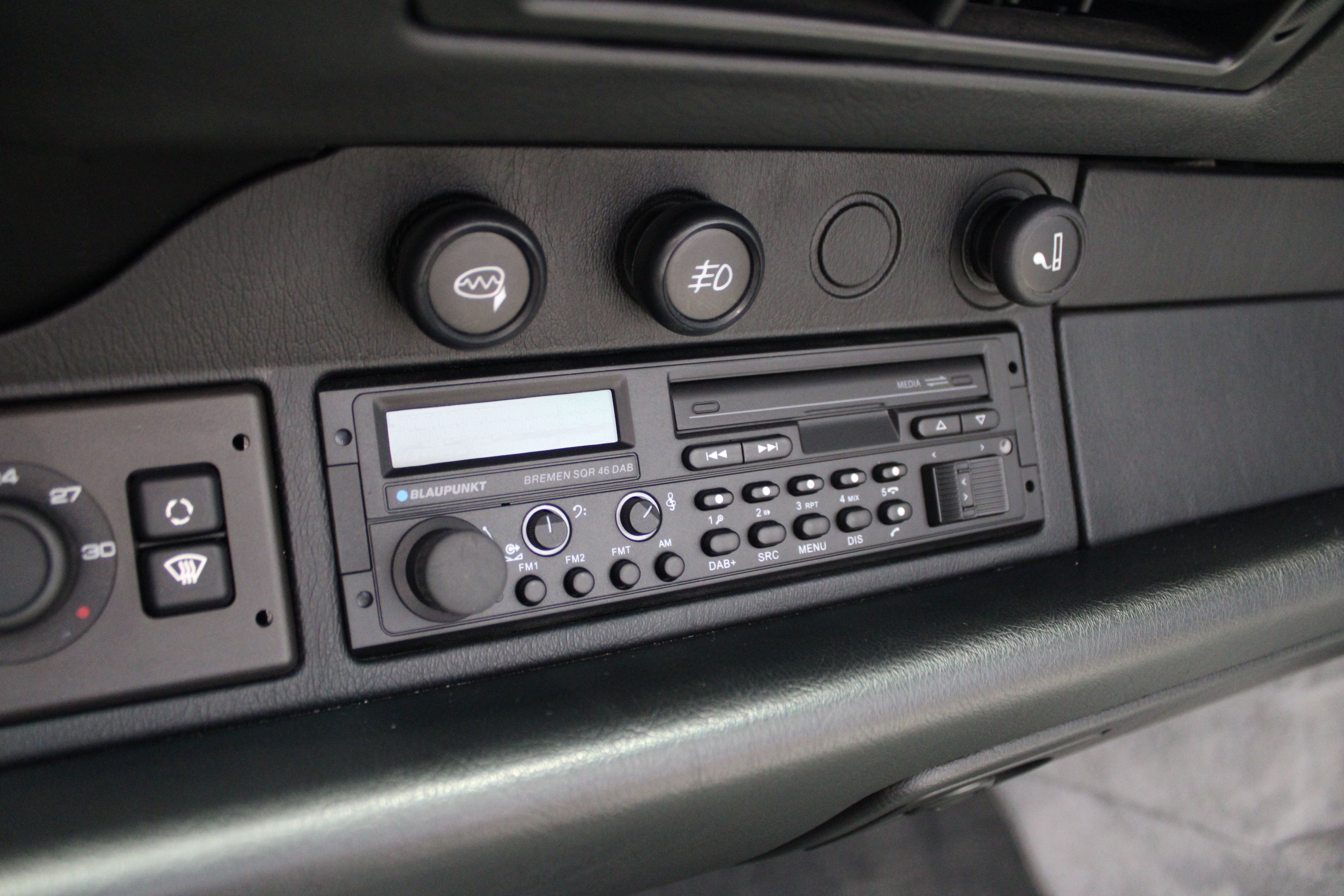 Used 1996 Porsche 911 Carrera RWD image 18