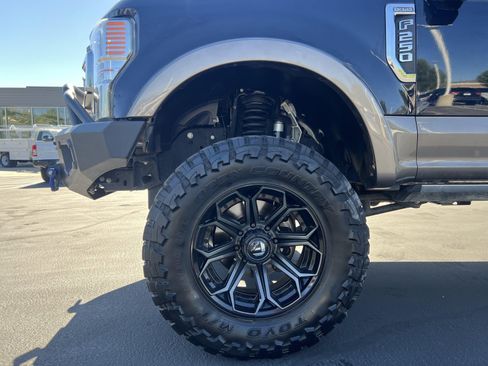 Used 2021 Ford F250 King Ranch w/ King Ranch Ultimate Package AWD/4WD image 10