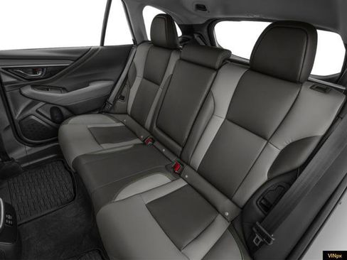 Used 2025 Subaru Outback Onyx Edition image 11